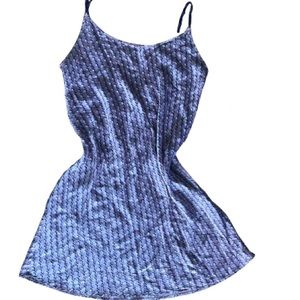 💐💙Vintage Victoria Secret 💙💐100% silk slip dress.